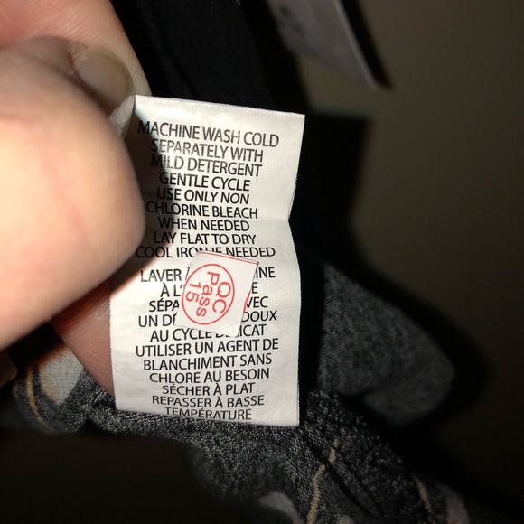 🆕🌷NWT O’Neill Cropped Flowy Tank Black Floral S - Picture 8 of 9